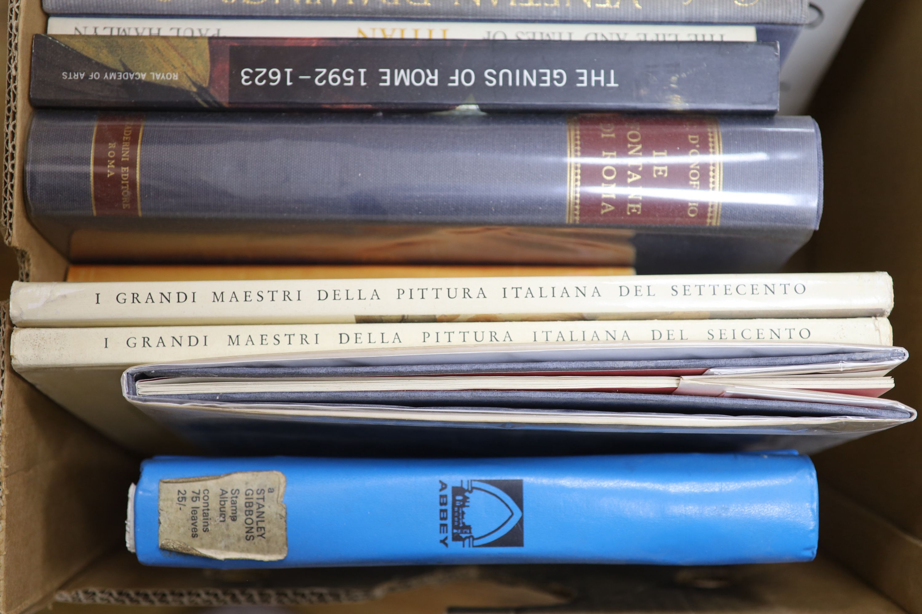 A quantity of reference books on Italian Art including Art Treasures of Italy, Treasures of Venice, Michelangelo, Venetian drawings etc